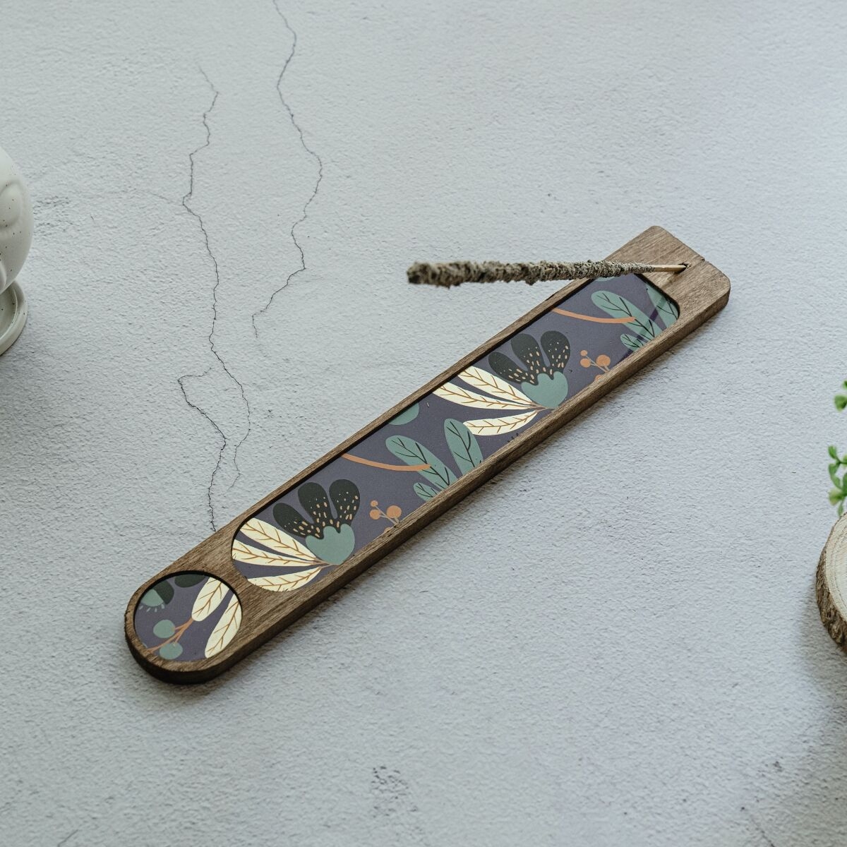 K-Lifestyle STAY POSITIVE Sagrada Madre Wood Incense Holder floral leaf design holding incense stick