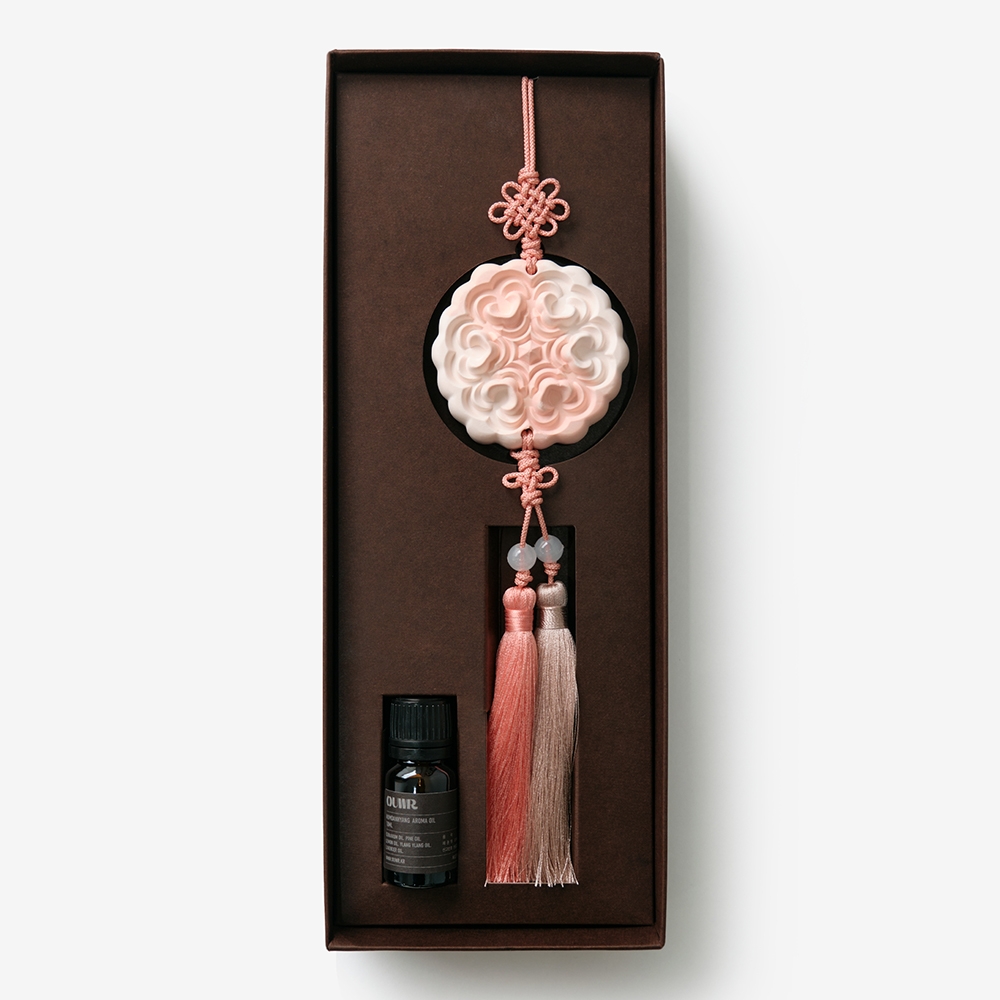 OUWR Hyang Norigae Plaster Air Freshener + Aroma Oil Set P3-20 set contents, 10ml aroma oil
