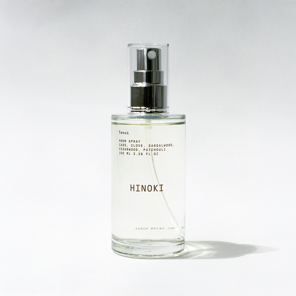 Tenui Hinoki Room Spray 100ml bottle label with woody scent notes
