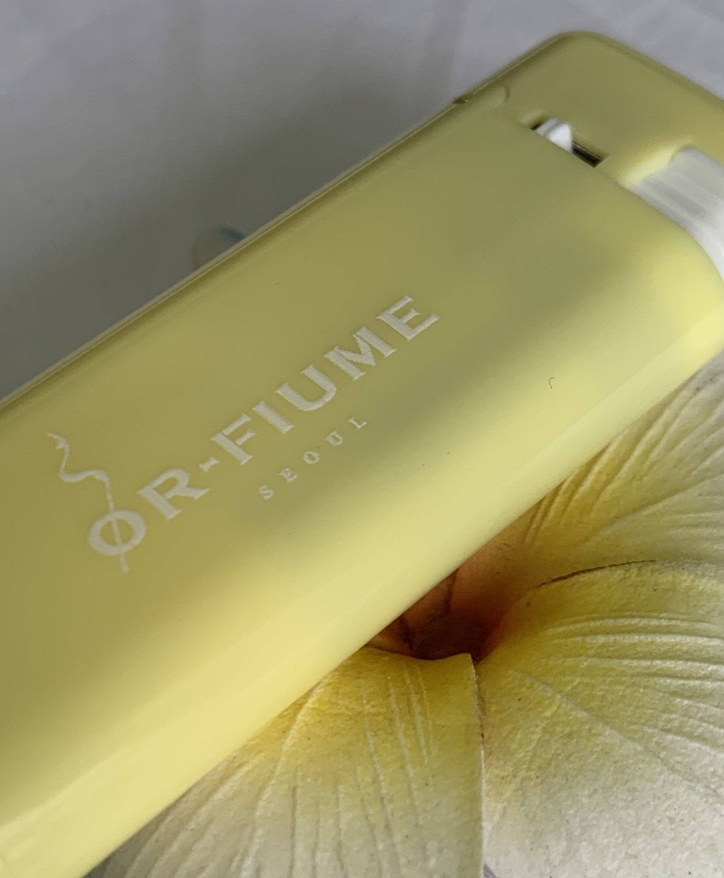 OR-FIUME SEOUL Incense Lighter Mini yellow logo close-up