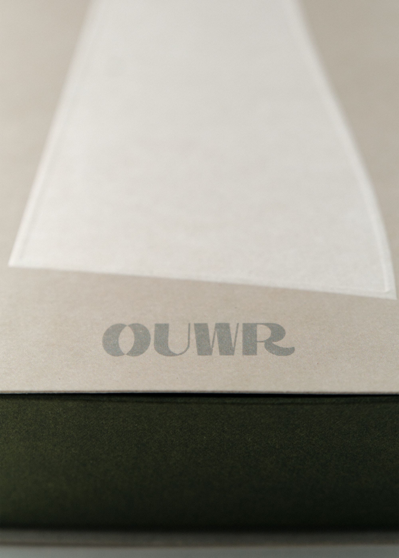 OUWR Hyang Norigae P3-19 gift box with OUWR logo, packaging close-up