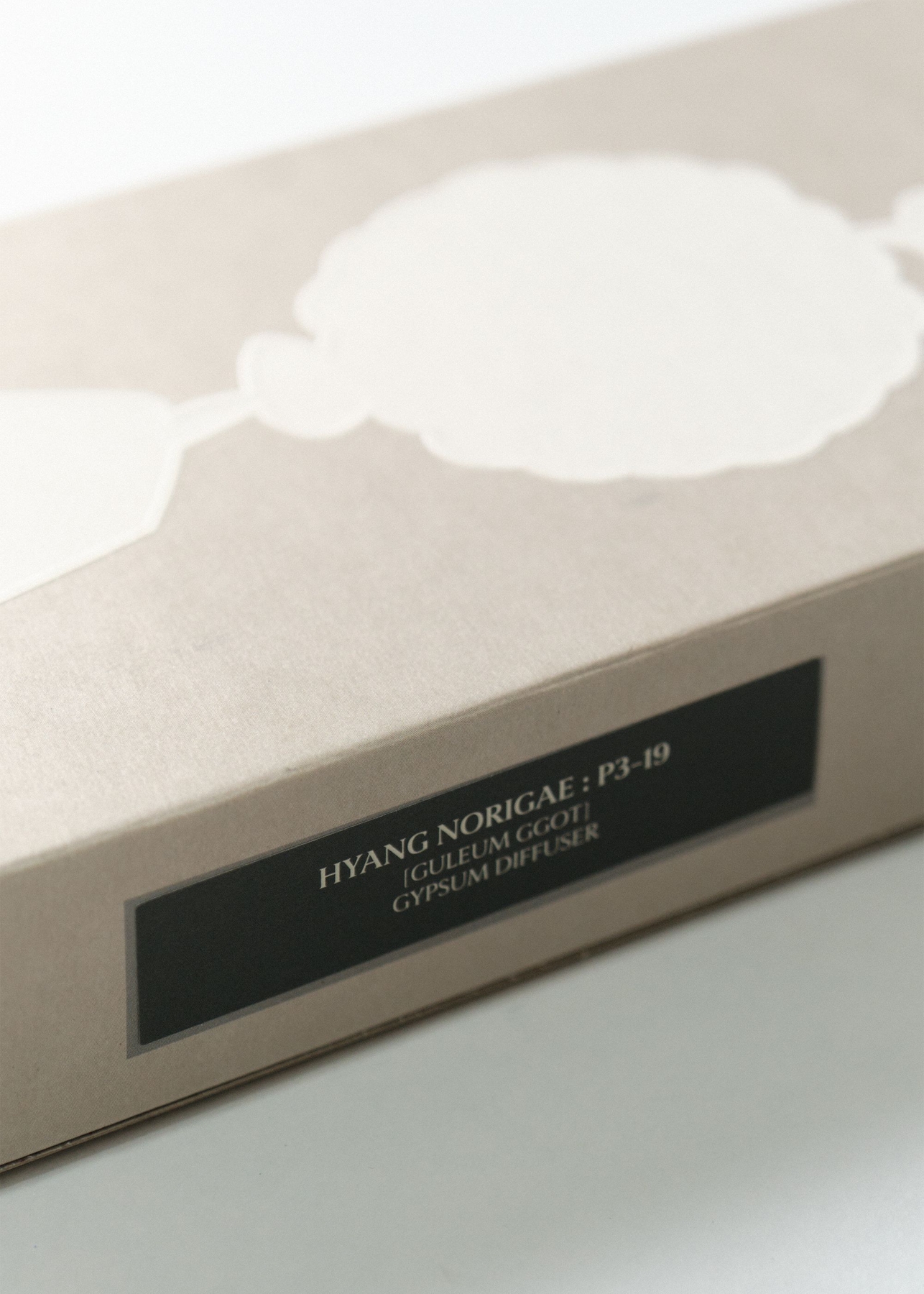 OUWR Hyang Norigae P3-19 Guleum Ggot gypsum diffuser box label close-up