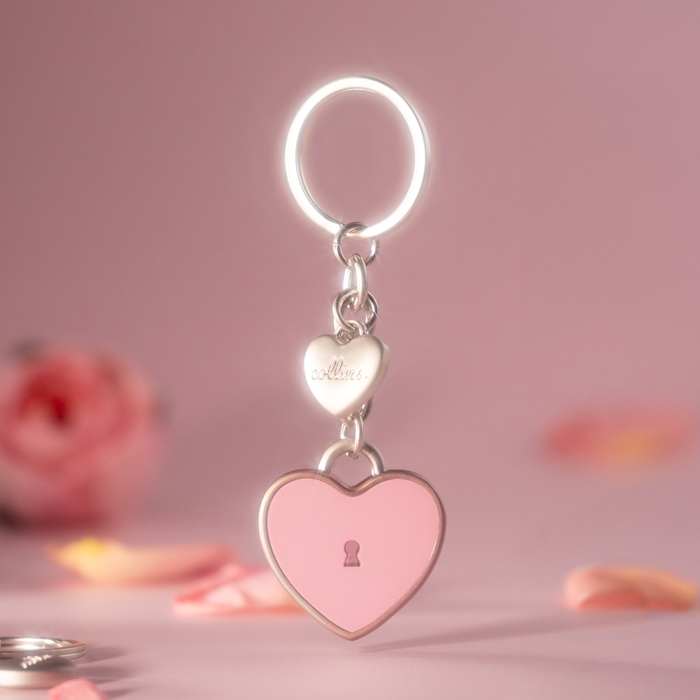 K-Lifestyle COLLINS LOVE EDITION Incense Holder Keyring pink heart lock charm front view