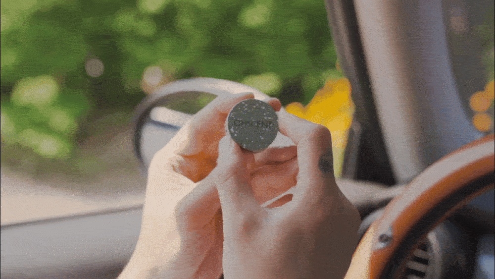 OHSCENT car diffuser refill capsule in use inside car