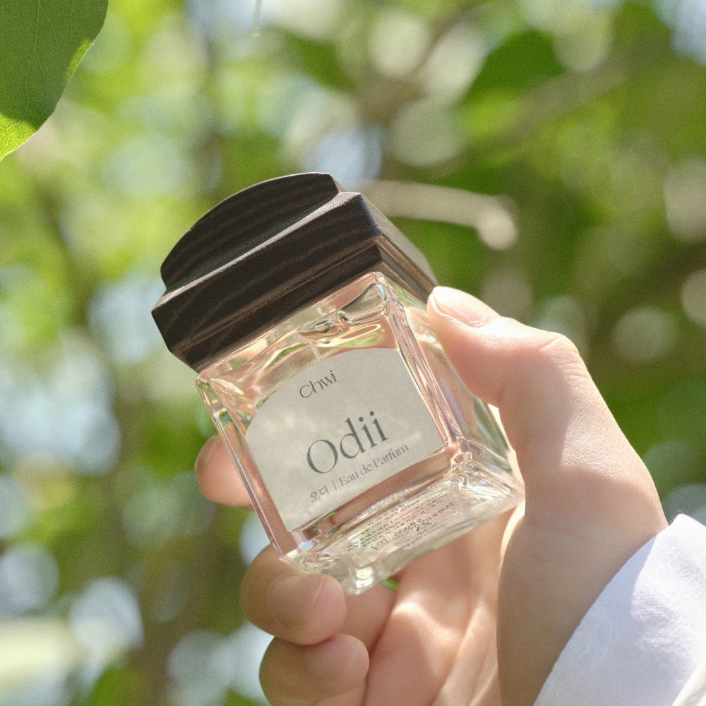 K-Lifestyle Chwi Odii Eau de Parfum EP.06 Mulberry 50ml bottle label close-up