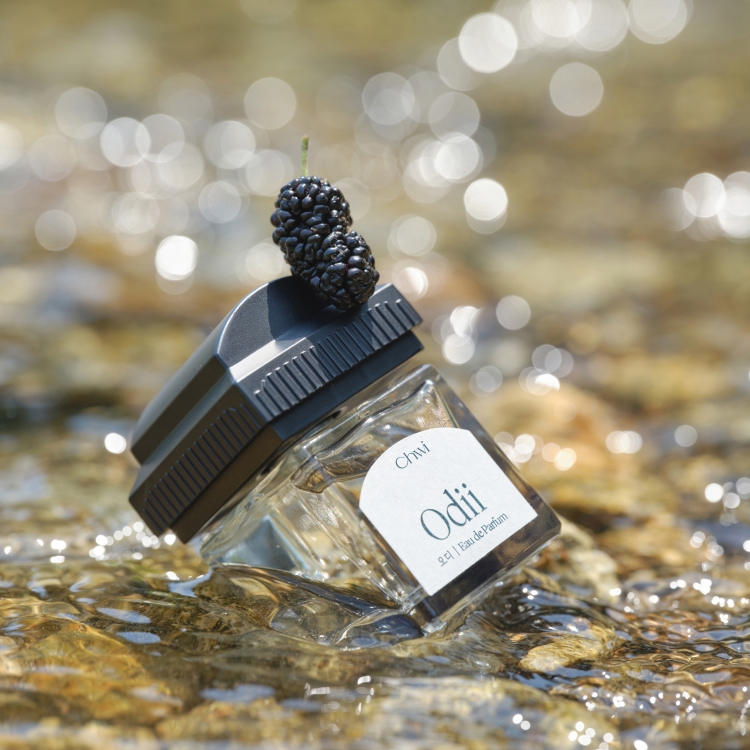 K-Lifestyle Chwi Odii Eau de Parfum EP.06 Mulberry 50ml with fresh mulberries
