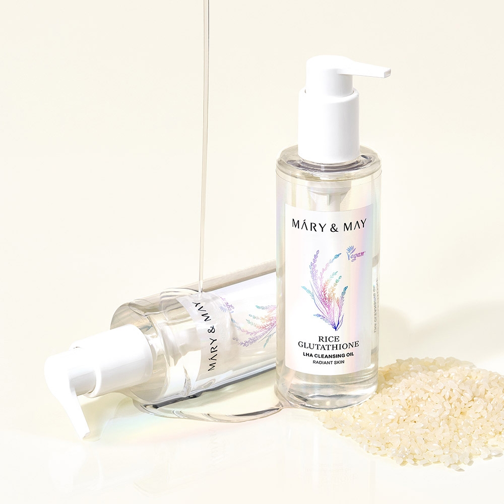 Mary&May Rice Glutathione LHA Cleansing Oil 200ml with rice bran oil, oil pouring