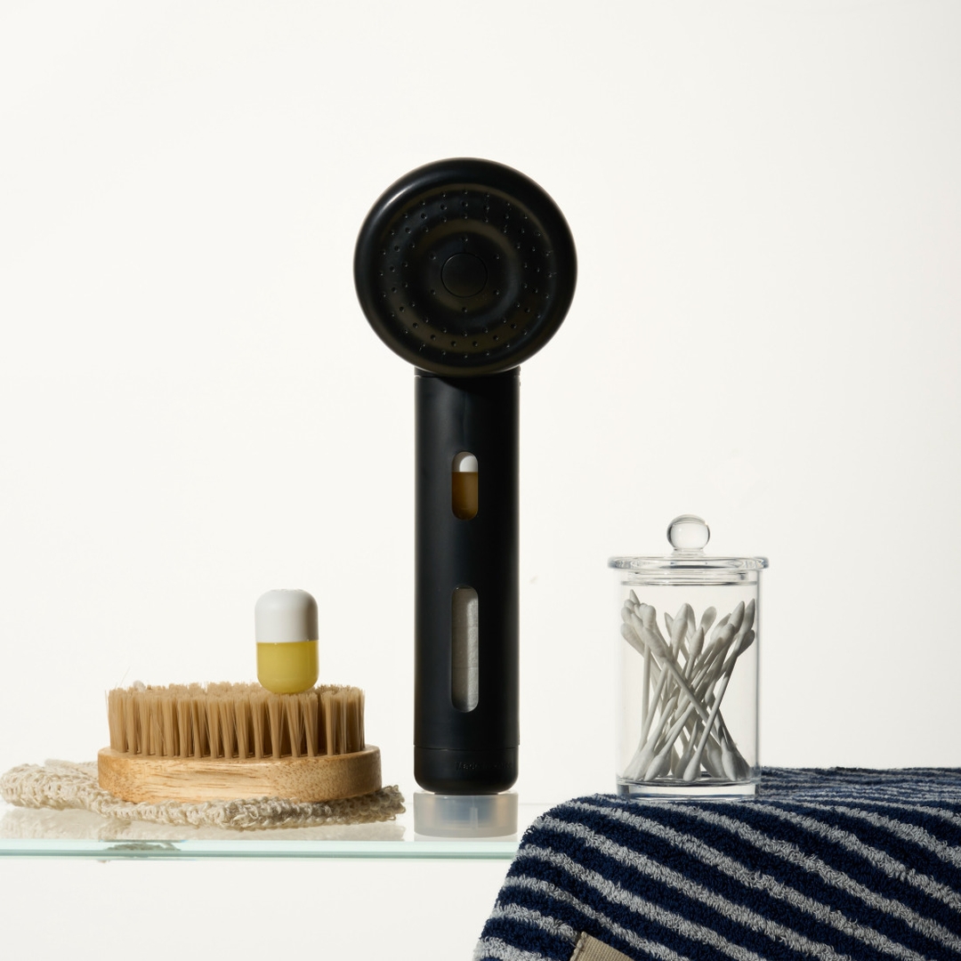 K-Lifestyle SHIFT Capsule Shower Head Felt Black (Random) Tea Tree & Lavender, Patchouli & Rose