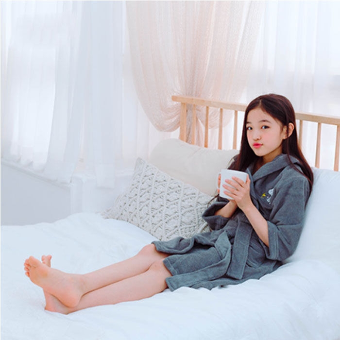 K-Lifestyle SONGWOL TOWEL Snoopy Toddler Hooded Shower Robe Set