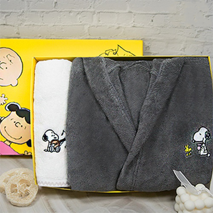 K-Lifestyle SONGWOL TOWEL Snoopy Children's Shower Robe & Simple Plain Towel