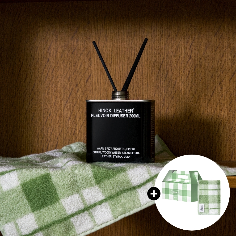 K-Lifestyle towelogist Fleurbois x towelogist Hand Towel + Diffuser 200mL Set (Random) – image 1 of 2