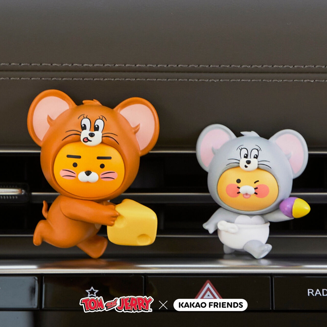 K-Lifestyle KAKAO FRIENDS Tom and Jerry x Kakao Friends Car Air Freshener_Ryan & Chunsik – image 1 of 2