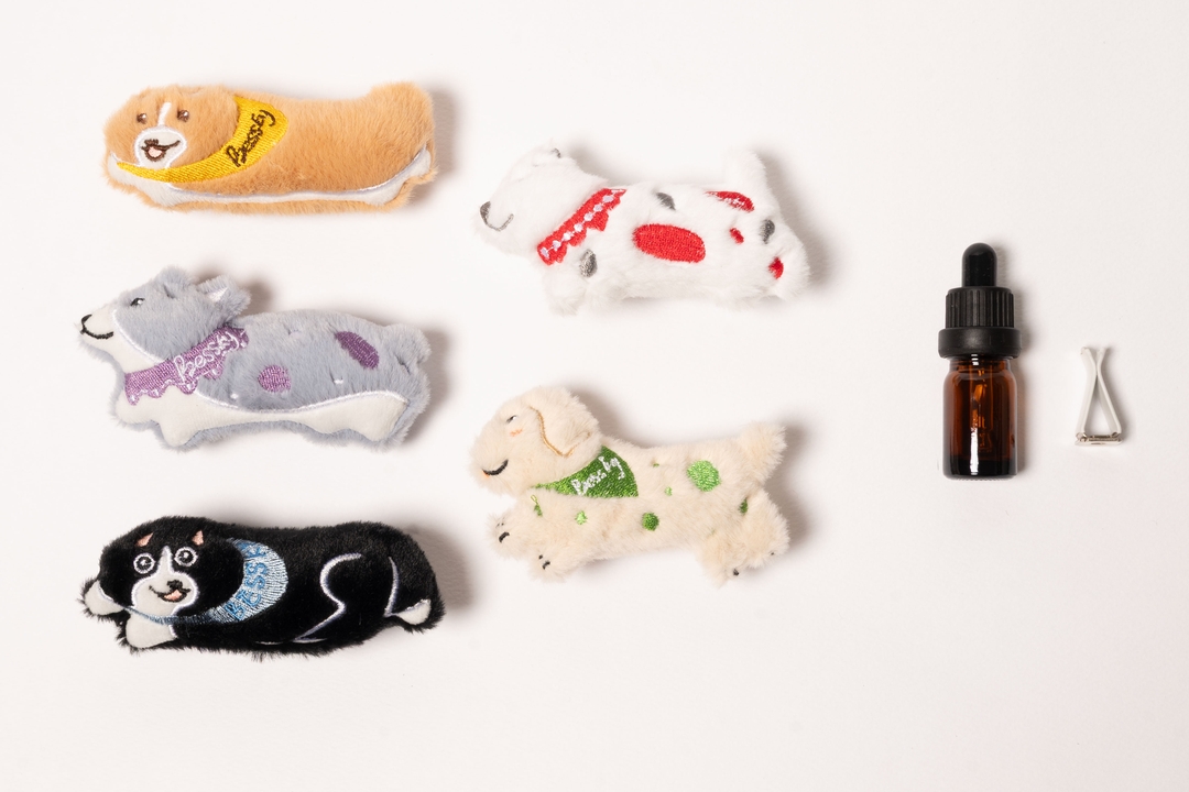 K-Lifestyle ciao seoul ouidada)Puppy_Car Diffuser – image 1 of 2