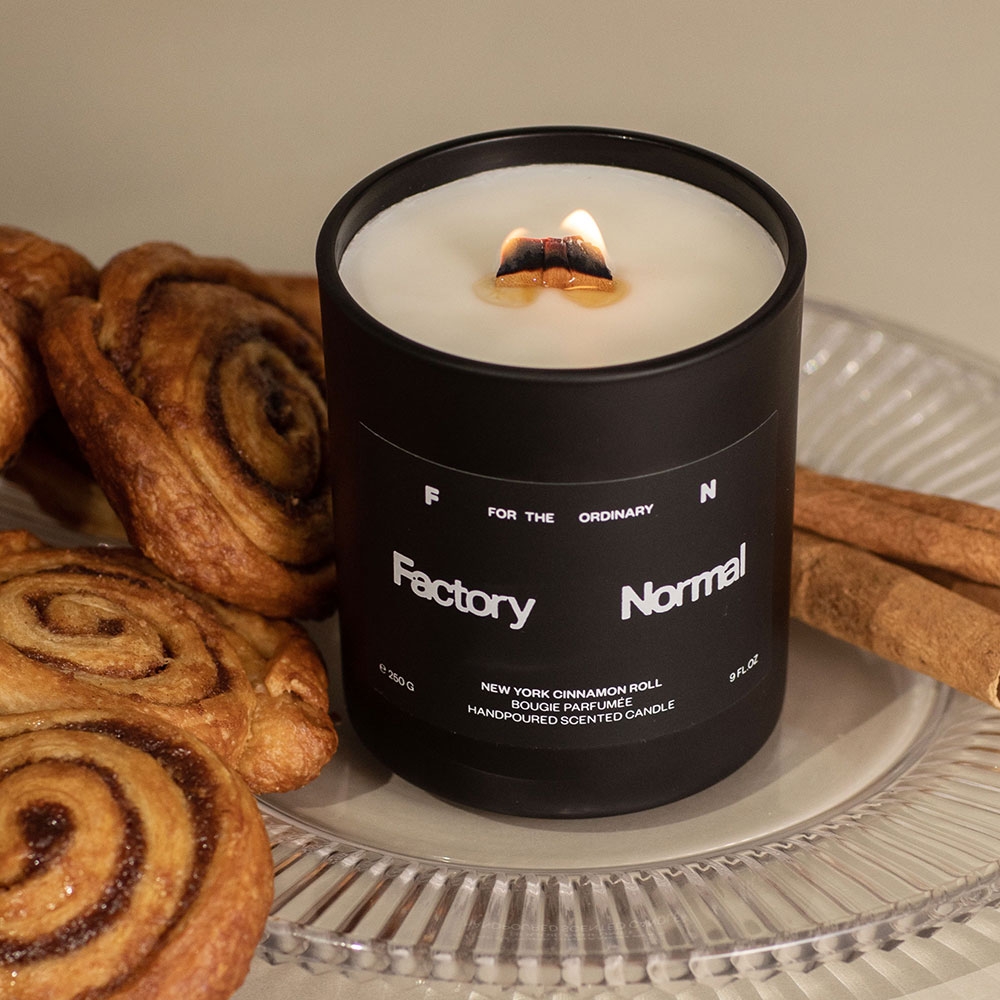 K-Lifestyle factory normal Custom Black Candle 250g (Random) (250g)