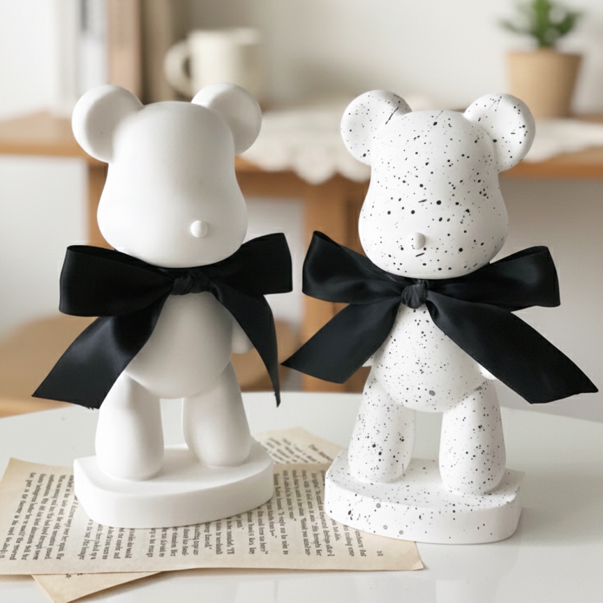 K-Lifestyle coming candle 18cm Large Chic Bear Plaster Air Freshener + 2 Sheets of English Paper