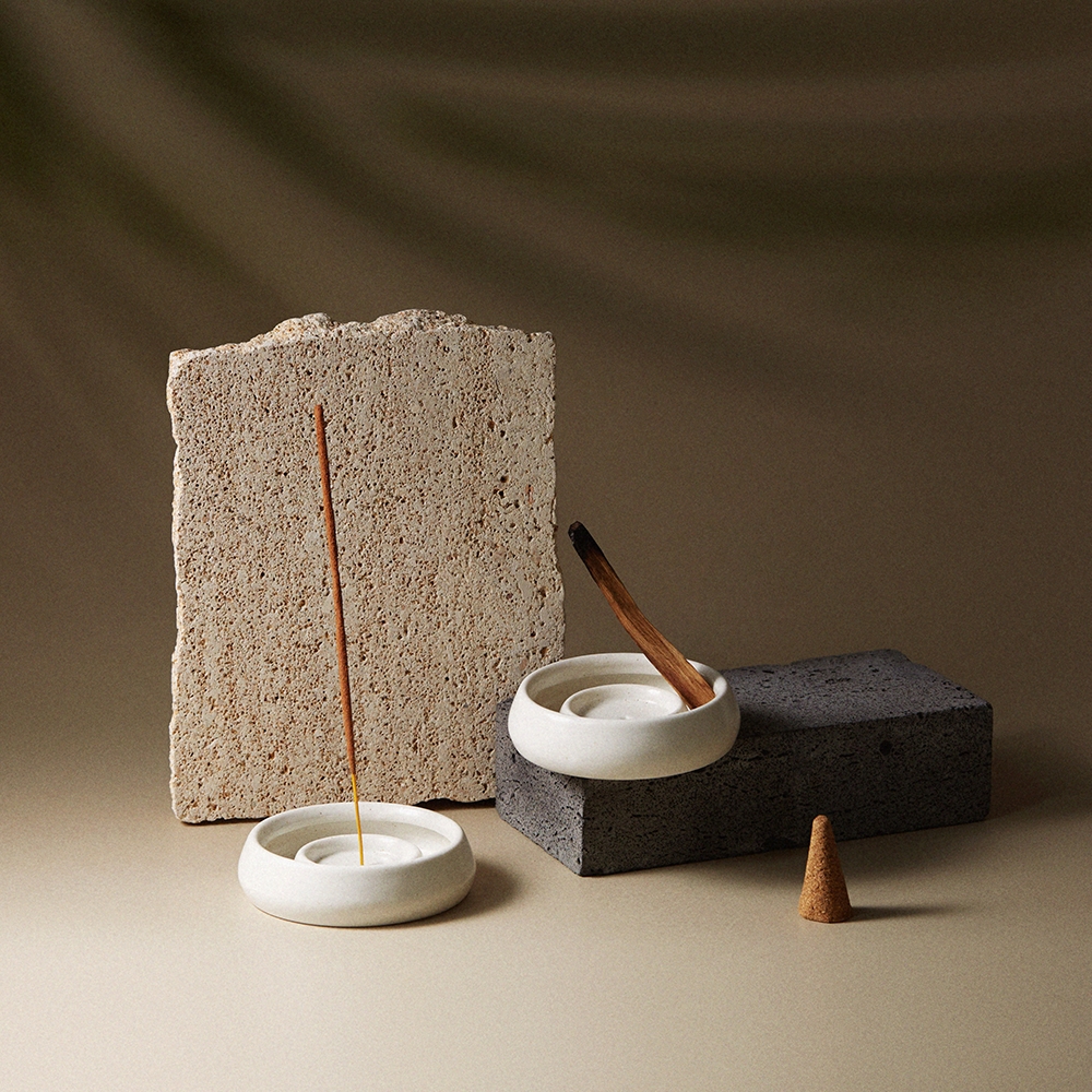 K-Lifestyle notif Mindfulness Palo Santo Holder Set