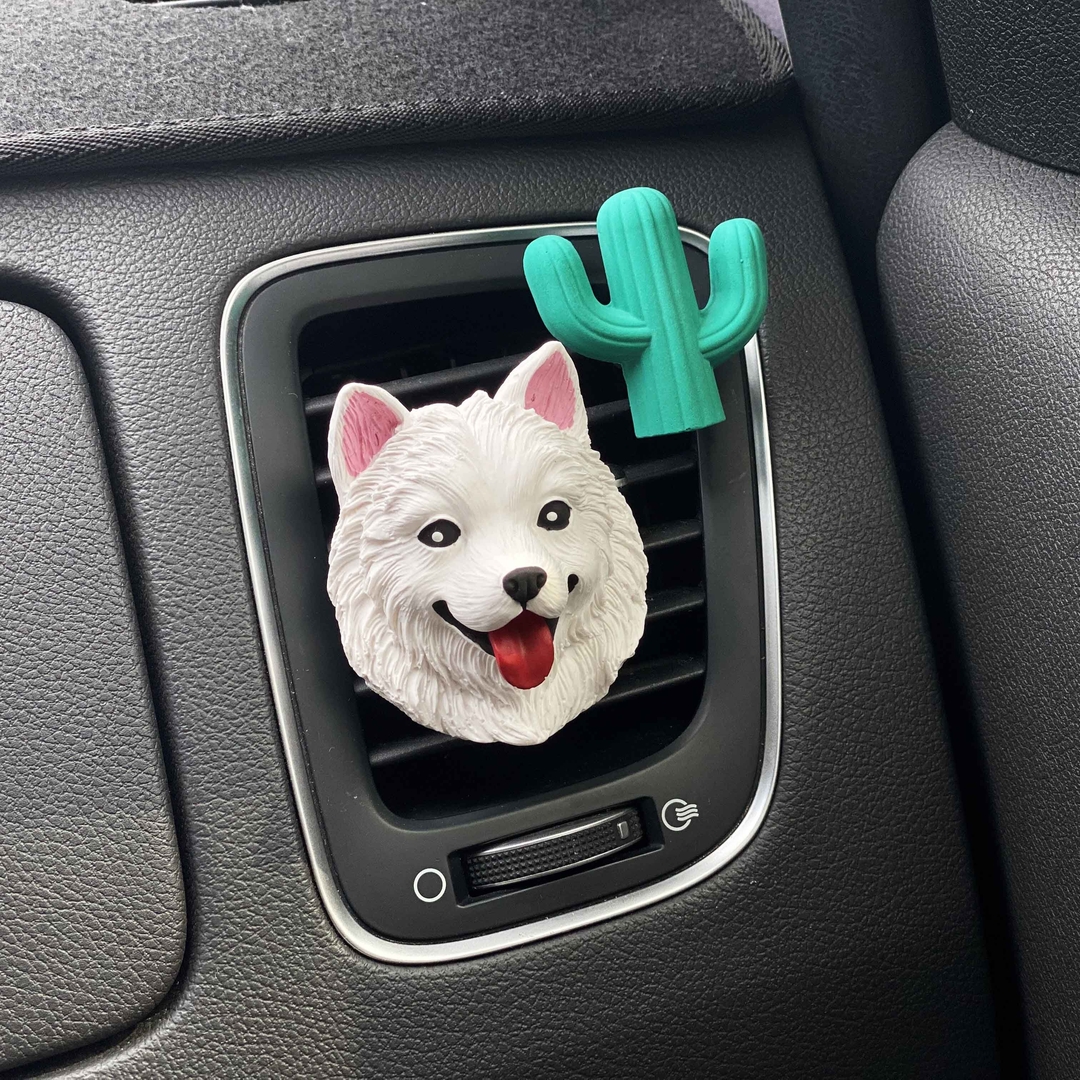 K-Lifestyle coming candle Samoyed Puppy Plaster Air Freshener – image 1 of 2