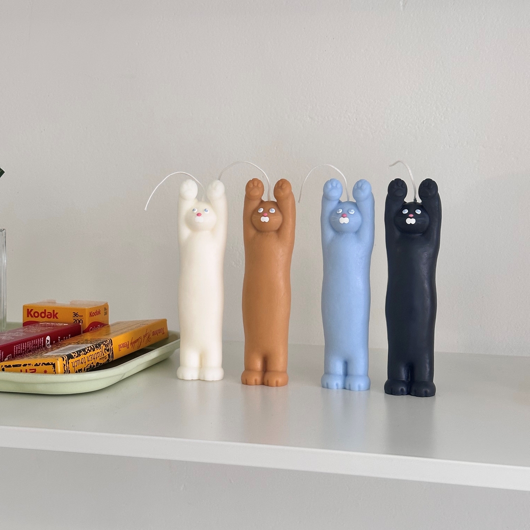K-Lifestyle B.HYEON Ms. Go Young-hee Candle / Cat Candle – image 1 of 2