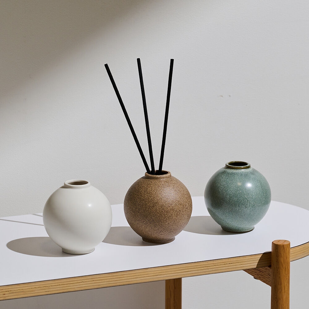 K-Lifestyle SAENGONG Moon Jar Diffuser (Random 1)