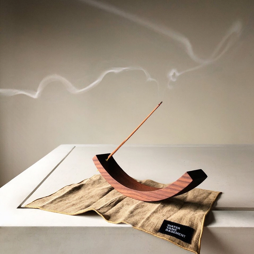 K-Lifestyle WATER TANK BASEMENT WATER MELON - Dark Tan Incense Holder