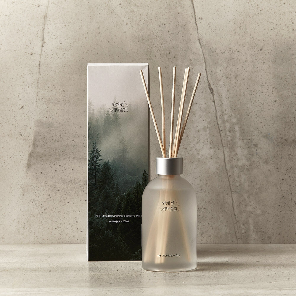 K-Lifestyle Modern House Sentimental Foggy Forest Path Diffuser 200ml (200ml) – image 1 of 2