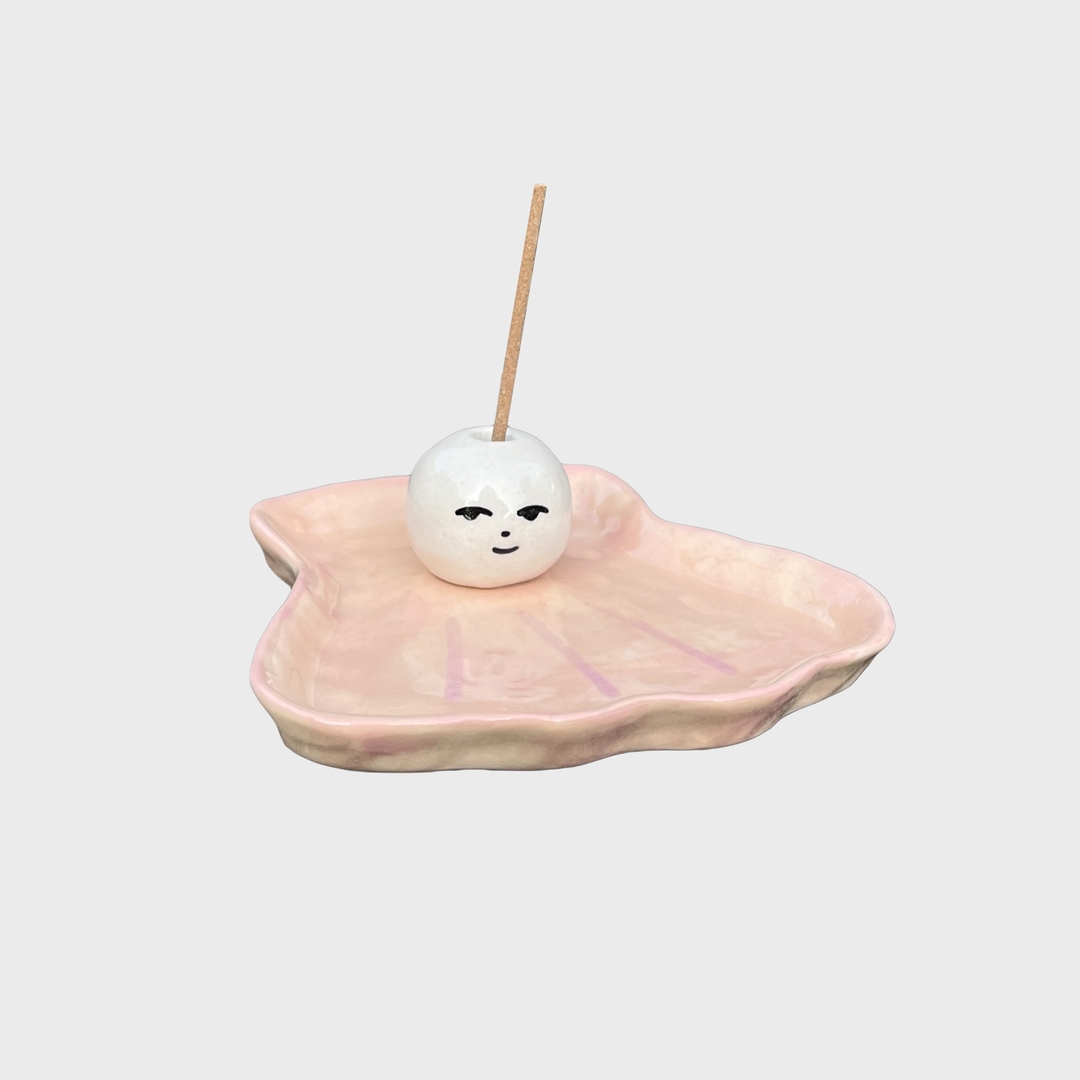 K-Lifestyle STEADINARY Sinister pearl incense holder – image 1 of 2