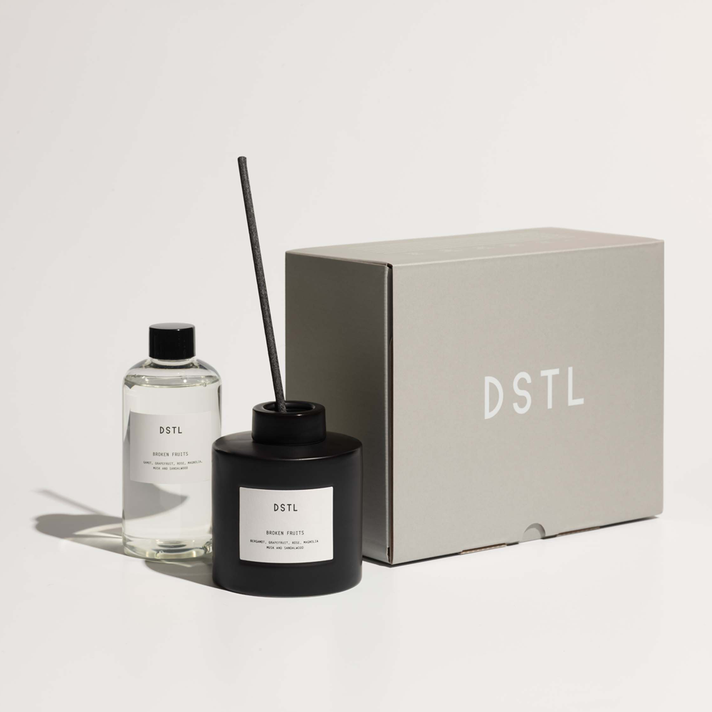 K-Lifestyle DSTL Scented Diffuser Set 250ml, 4 Scents: Broken Fruits, Green Leaves, Moss Brown, Cream Tea – image 1 of 2