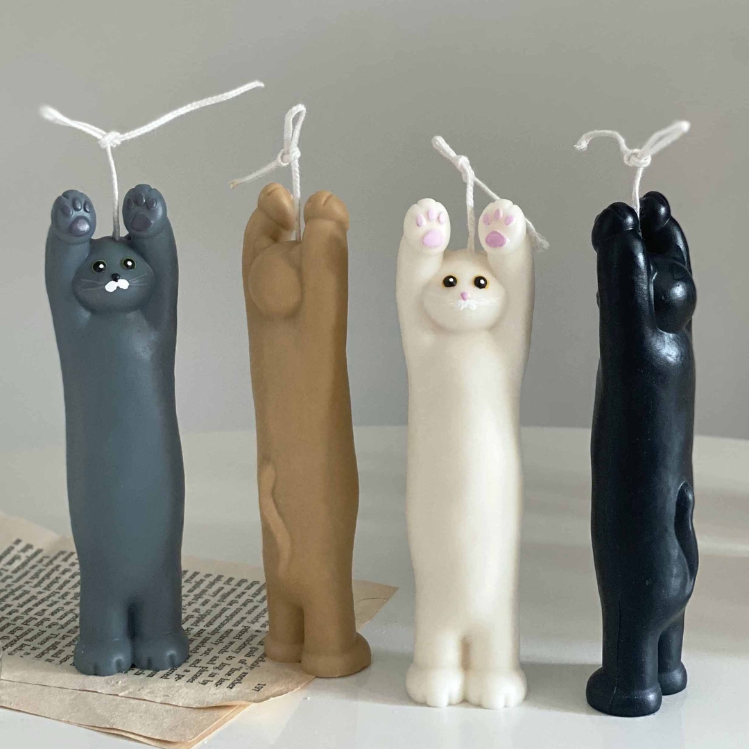 K-Lifestyle coming candle Stretching Cat Candle / Kitty Candle / Interior Decor – image 1 of 2