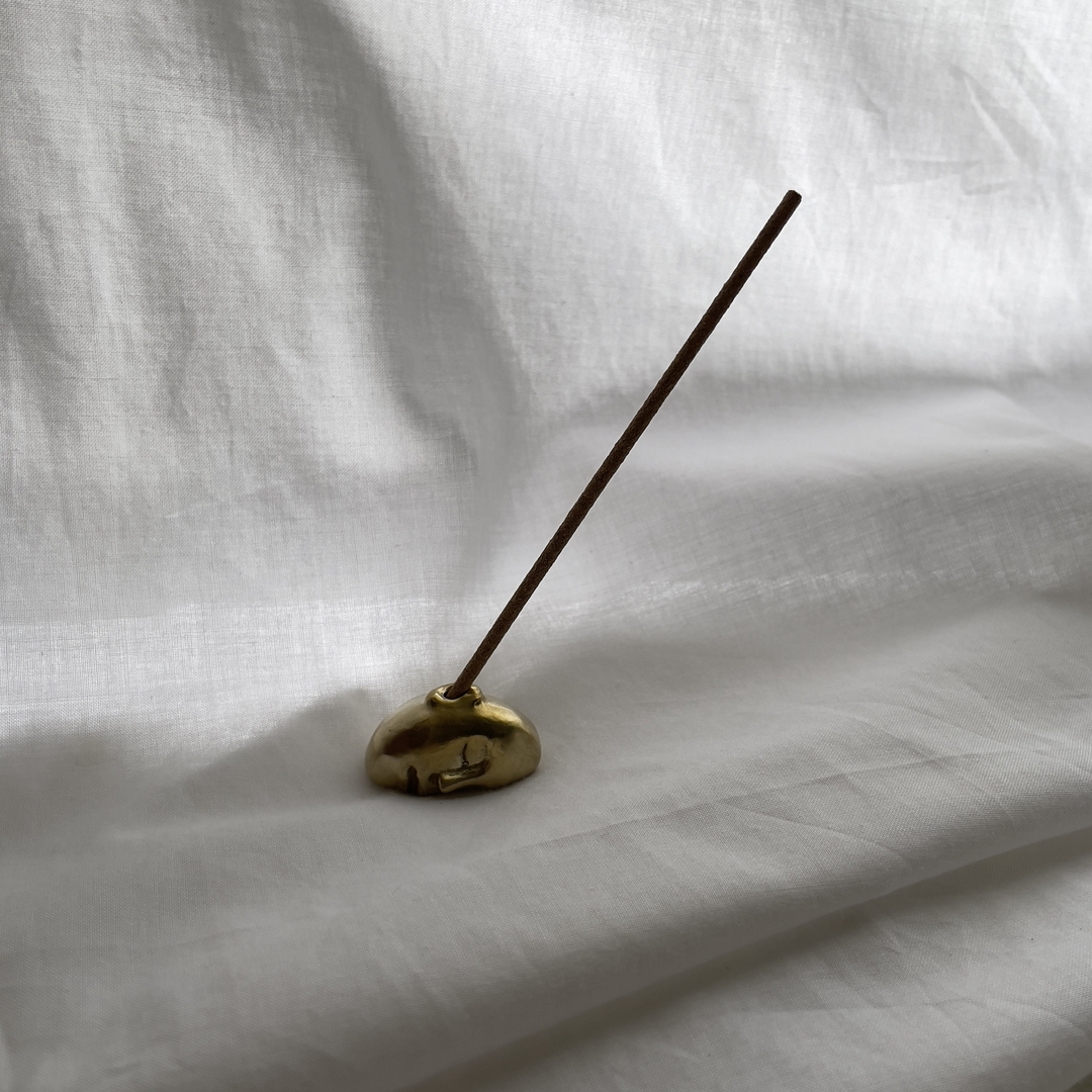 K-Lifestyle thro.er H.ro Incense Holder