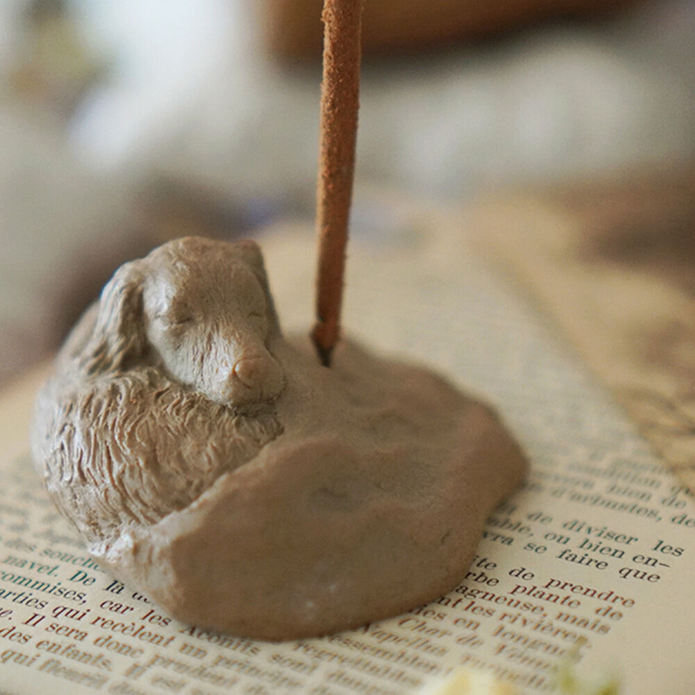 K-Lifestyle Colin et Chloe Sleep Button Incense Holder (4 colors)
