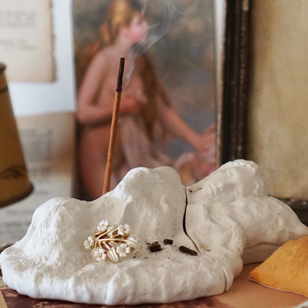 K-Lifestyle Colin et Chloe Deep Sleep Incense Holder Set (Random)