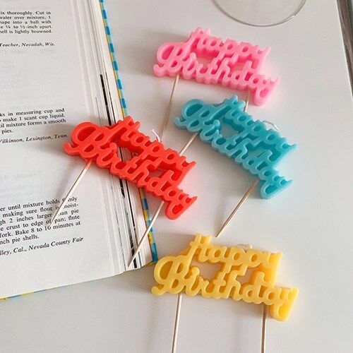 K-Lifestyle Maison de aloha Birthday Sign Candle (Random)