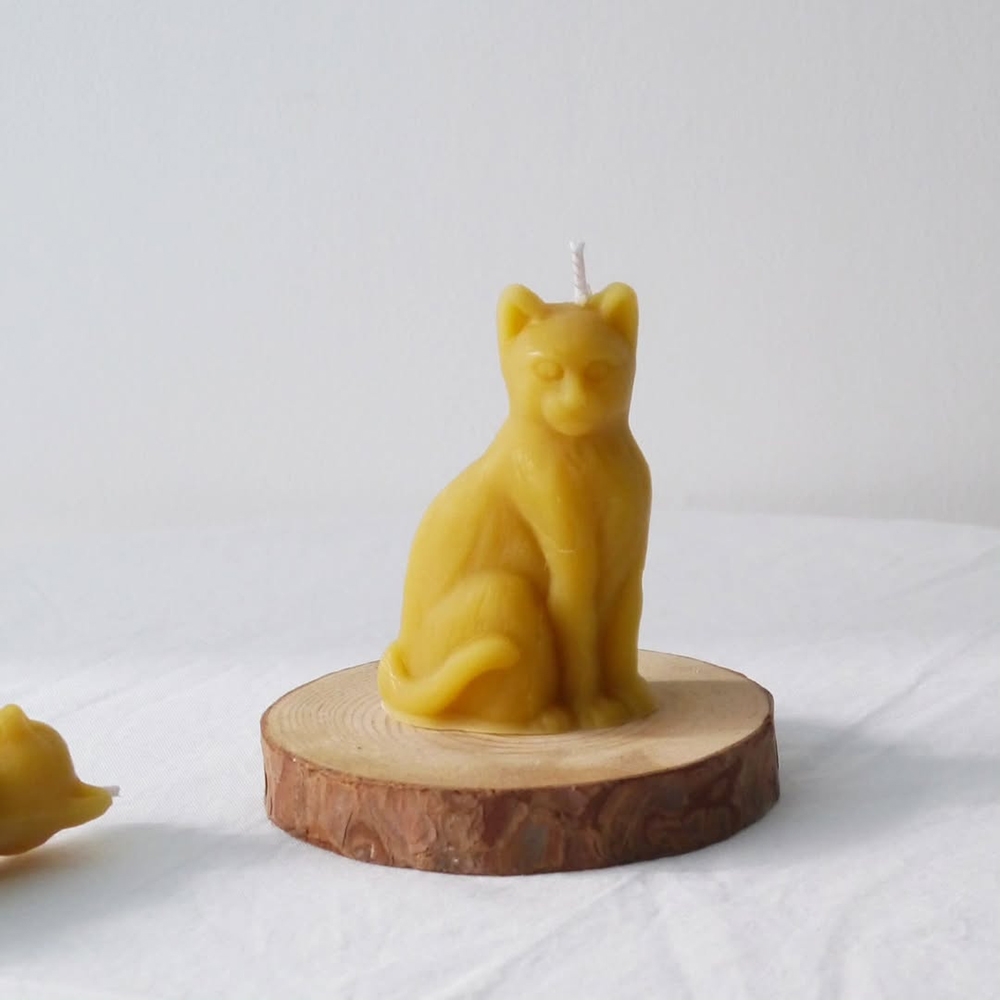 K-Lifestyle NIMOR Honey Bees Candle Cat Beeswax Candle