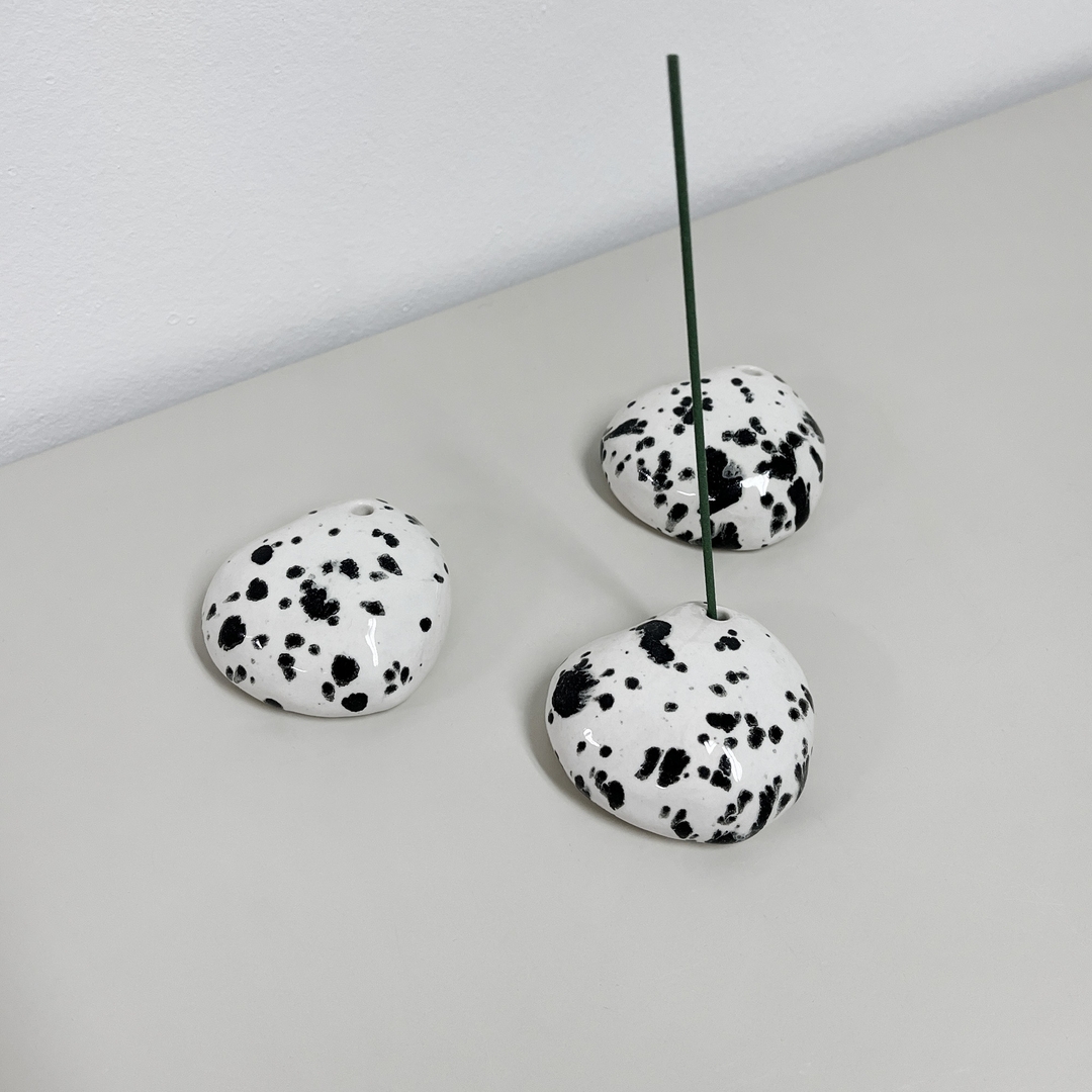 K-Lifestyle STEADINARY Heart to Heart Incense Holder_Dalmatian