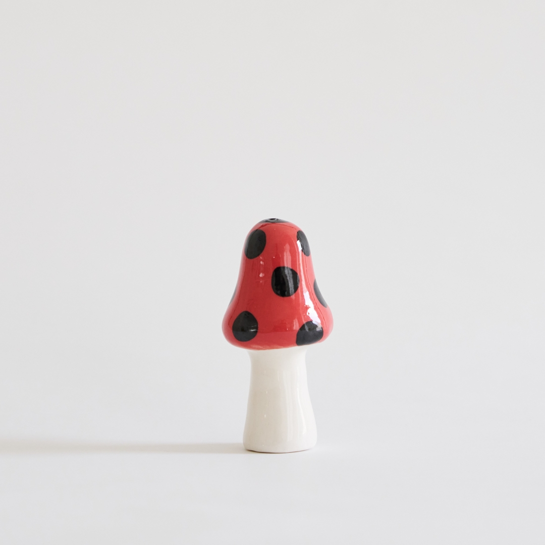 K-Lifestyle VEGETABLE FLOWER STUDIO PINE MUSHROOM INCENSE HOLDER RED
