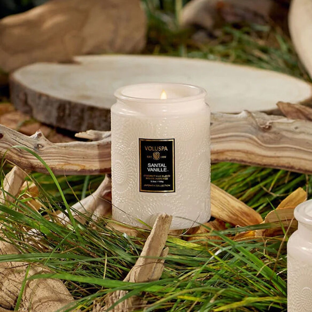 K-Lifestyle VOLUSPA Santal Vanilla 5.5oz Glass Candle (5.5oz)