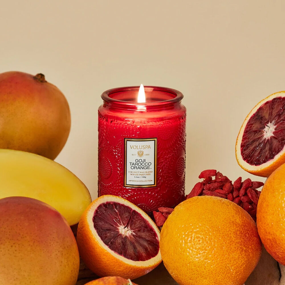 K-Lifestyle VOLUSPA Goji Tarocco Orange M Glass Candle 5.5oz (156g) (5.5oz)
