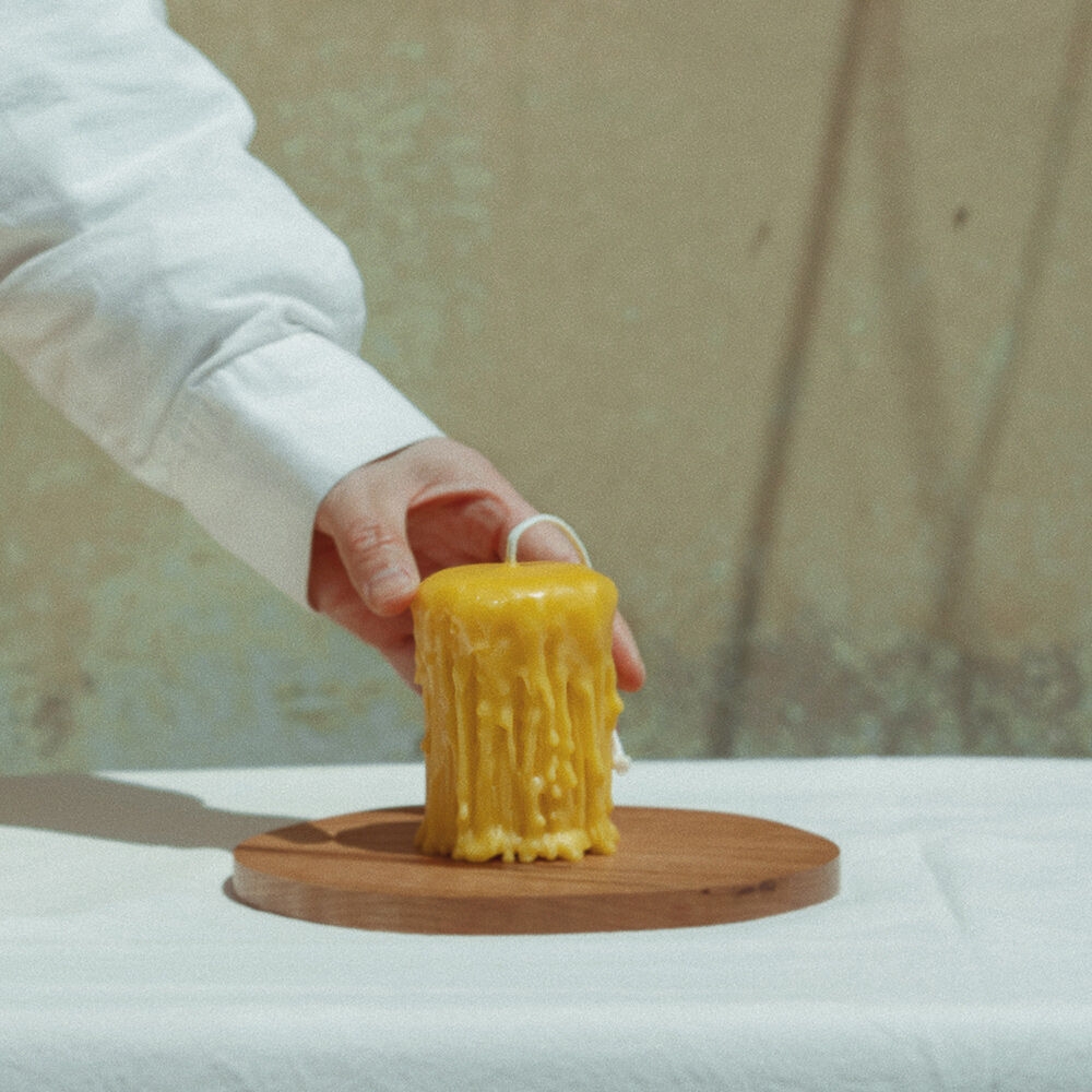 K-Lifestyle prida flowing beeswax candle (Random)