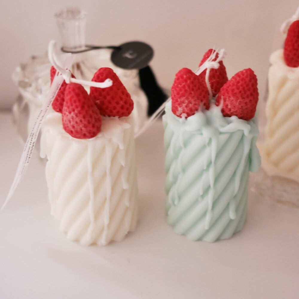 K-Lifestyle 365day Strawberry Cake Candle / Designer Candle