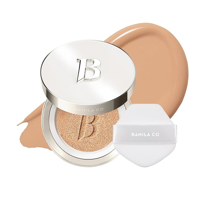 Banila co Covericious Ultimate White Cushion SPF38 PA++ deeper tan beige shade swatch with puff