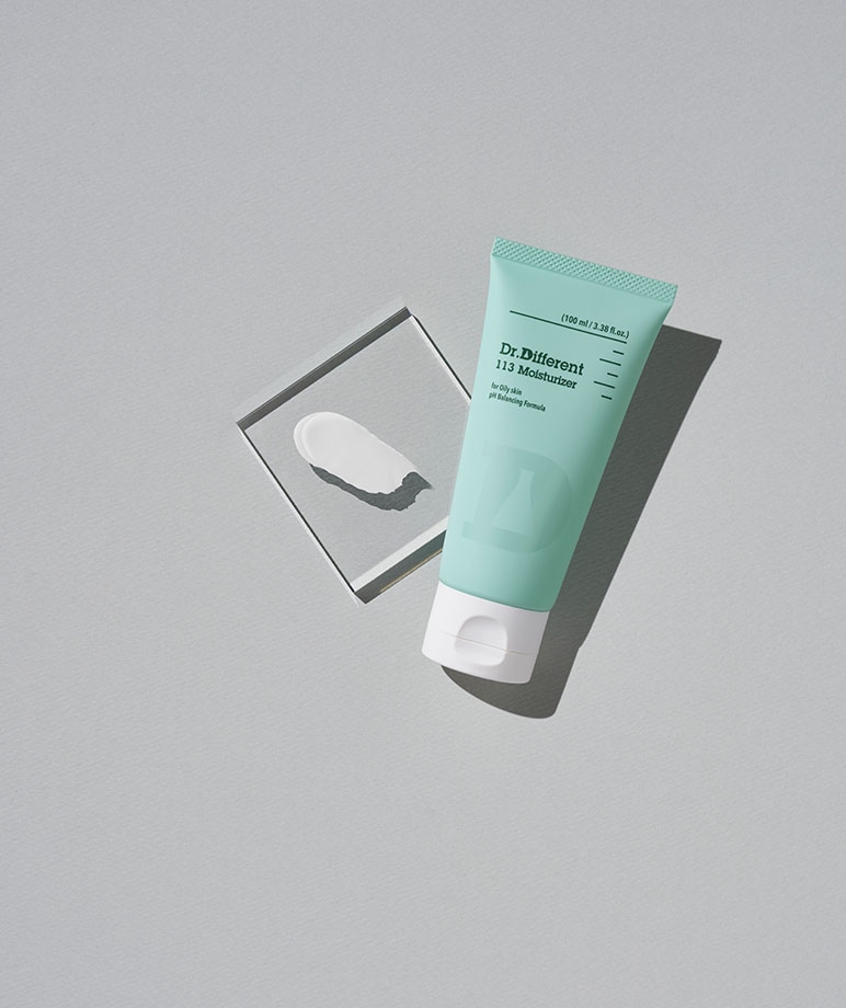 Dr. Different 113 Moisturizer white cream texture swatch