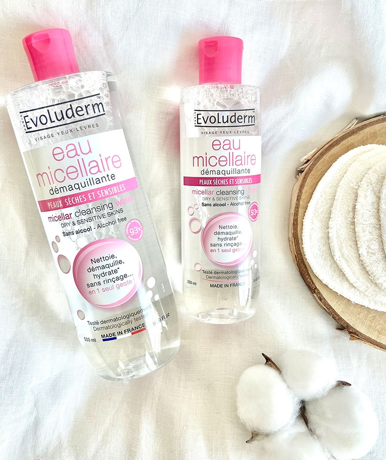 Evoluderm Micellar Cleansing Water for Dry & Sensitive Skin 250 ml and 500 ml bottles with cotton pads