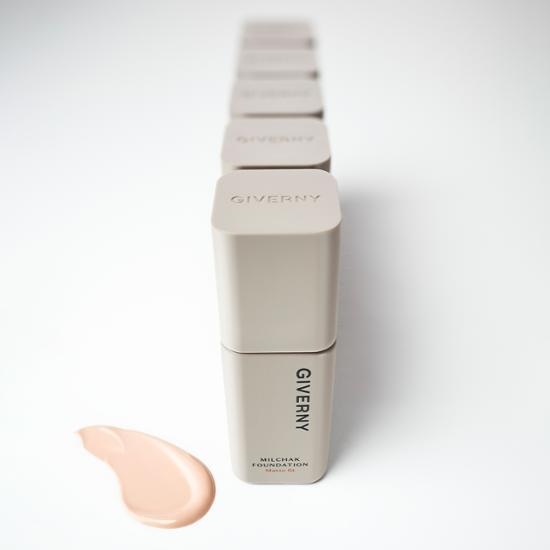 GIVERNY Adhesive Matte Fit Foundation – image 2 of 4