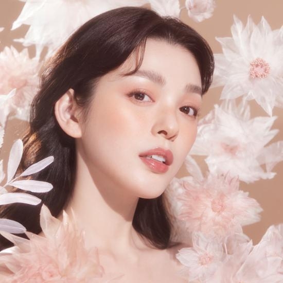 DEAR DAHLIA Blooming Edition Endless Glow Illuminator 7.3g – image 6 of 8
