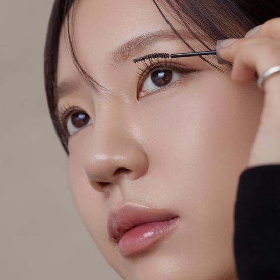 mude Inspired Skinny Mascara – image 5 of 7