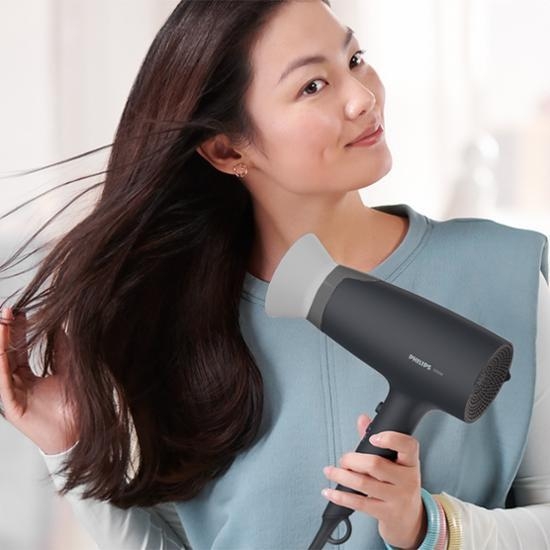 PHILIPS 3000 Series Dual AirCare Hair Dryer (BHD302/10) – image 2 of 6