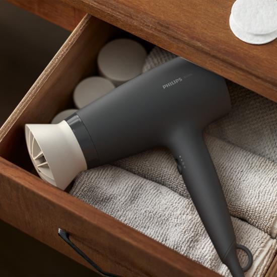 PHILIPS 3000 Series Dual AirCare Hair Dryer (BHD302/10) – image 6 of 6