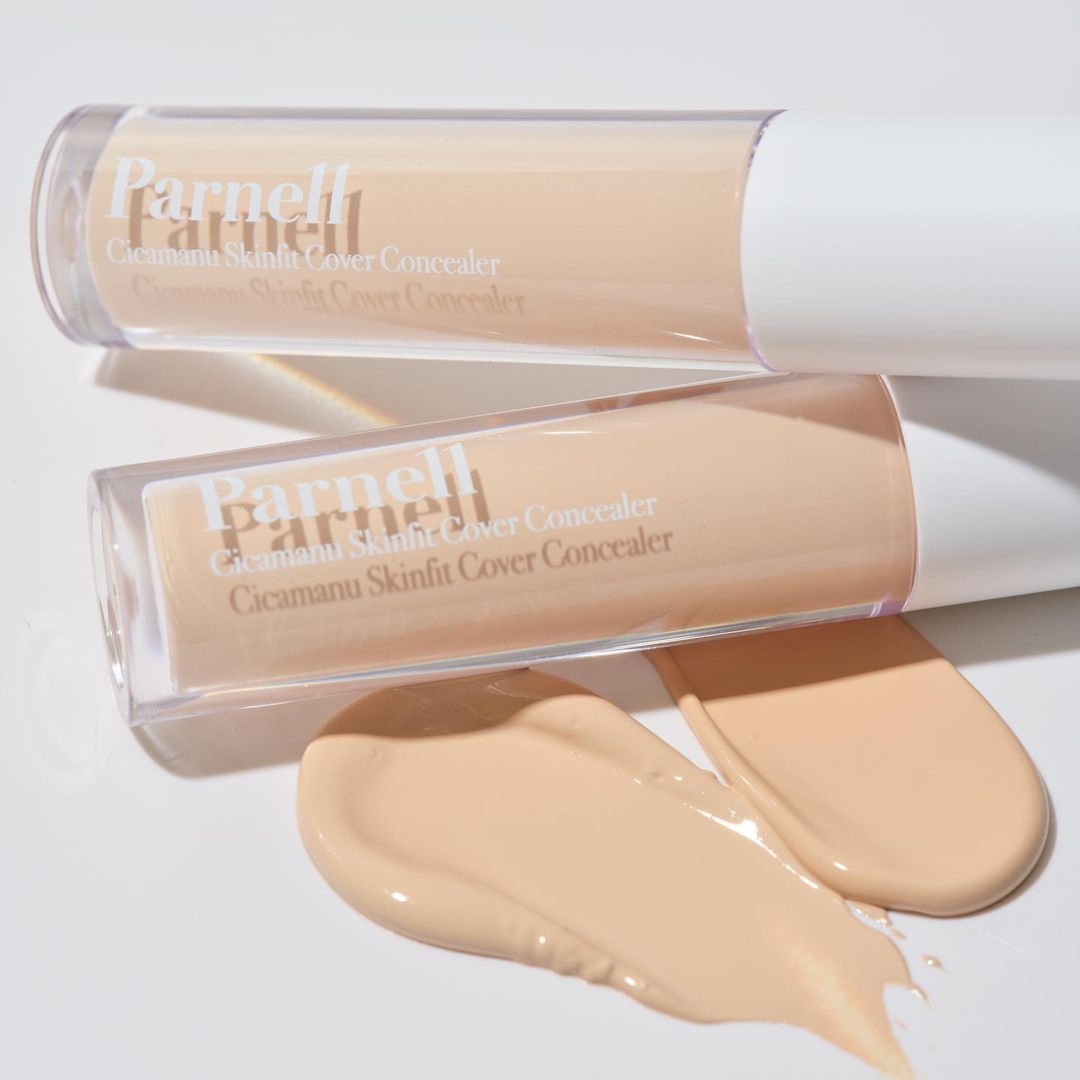 Parnell Cicamanu Skinfit Cover Concealer two tubes and liquid texture smear