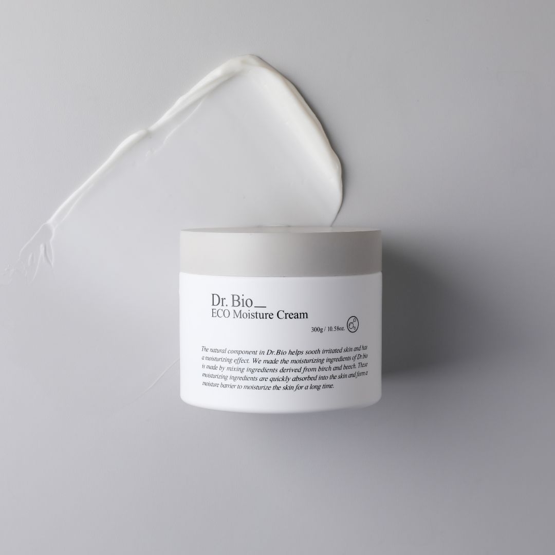Dr.Bio ECO Moisture Cream 300g jar with cream texture swatch