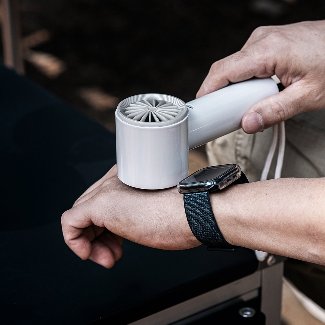 lumena FAN JET ULTRA PLUS Lunar White rear guard air intake view